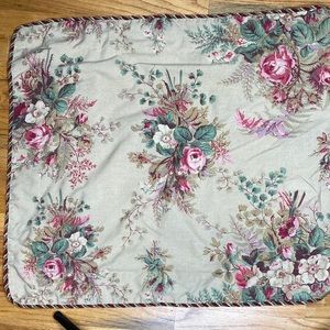 Vintage Waverly floral print bedding shams